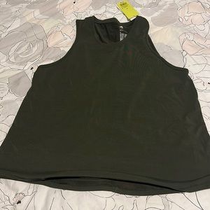 All in motion olive tank M NWT